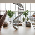 Verschiedene Treppenarten in modernem Wohnraum